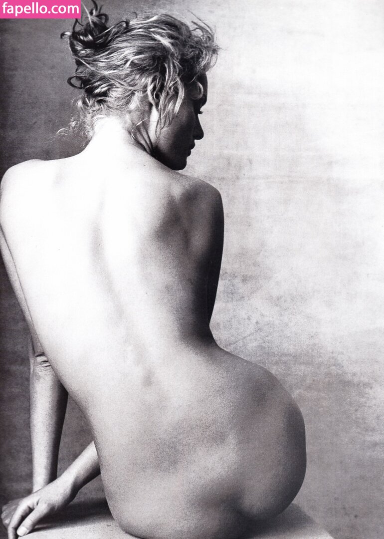 Amber Valletta leaked nude photo #0004 (Amber Valletta / ambervalletta)