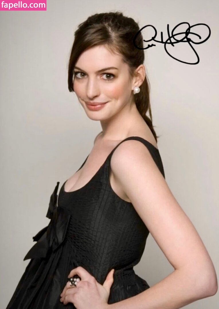 Anne Hathaway leaked nude photo #1169 (Anne Hathaway / annehathaway / heatherannie)