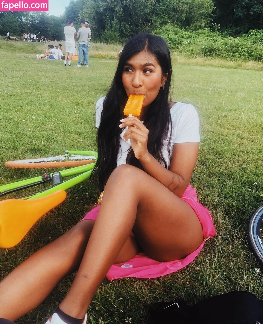 Ash Sarkar ayocaesar Nude Leaked Photo 1 Fapello 