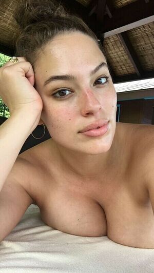 Ashley Graham nude #0077