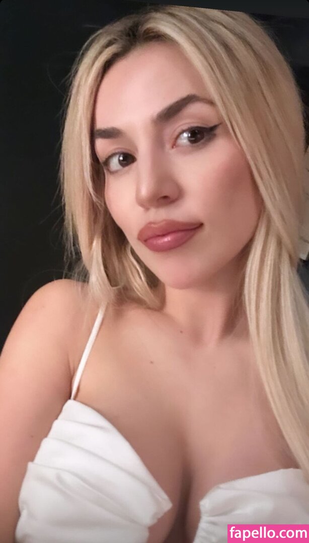 Ava Max Avamax Plharleyquinn Nude Leaked Onlyfans Photo 702 Fapello