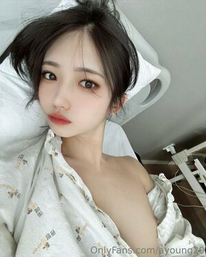 Ayoung nude #0017