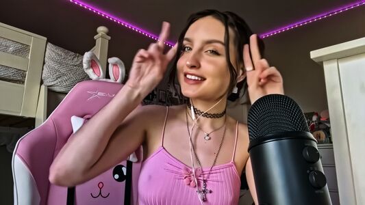 Beebee ASMR nude #0027