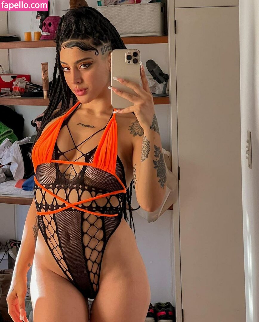 Belenegri / La Chilena / Lachilenabelu Nude Leaked OnlyFans Photo #13 -  Fapello