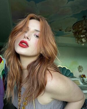 Bella Thorne nude #0956