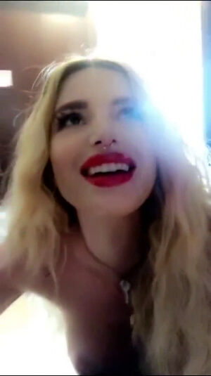 Bella Thorne nude #1715