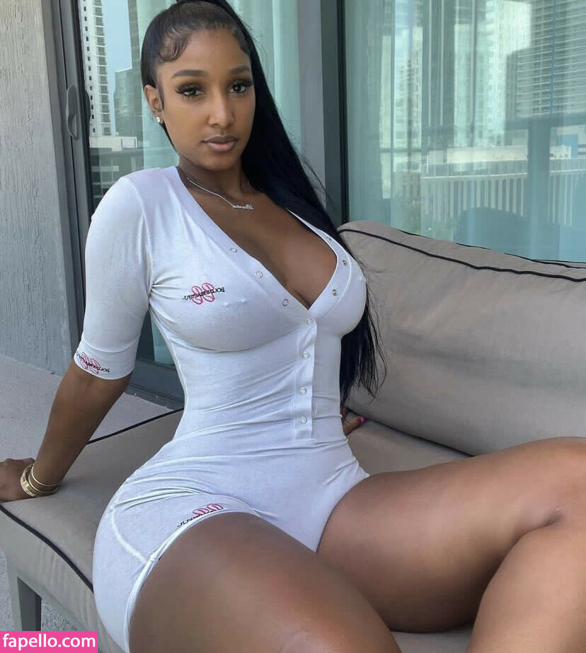 Bernice Burgos leaked nude photo #0083 (Bernice Burgos / berniceburgos / realberniceburgos)