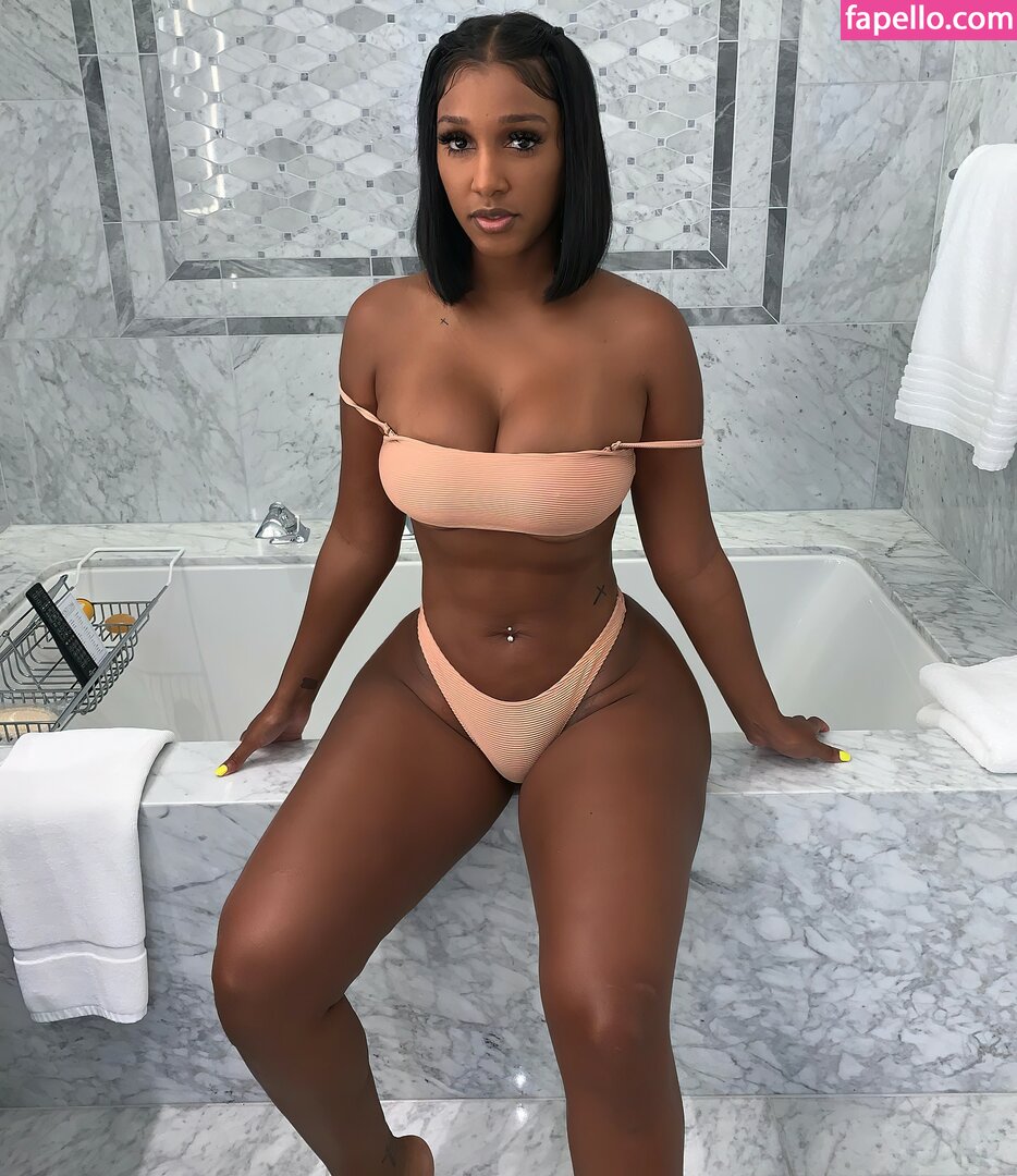 Bernice Burgos leaked nude photo #0084 (Bernice Burgos / berniceburgos / realberniceburgos)