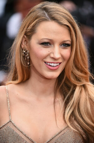 Blake Lively nude #0250