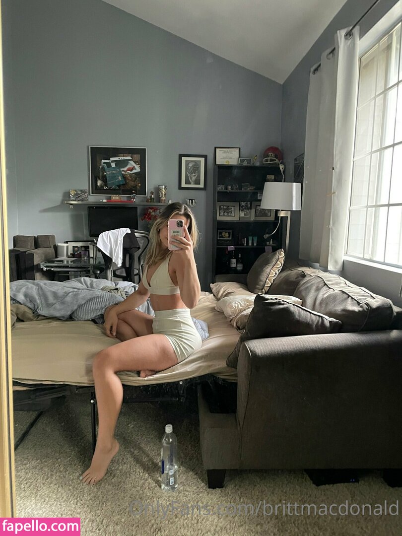 BrittMacDonald leaked nude photo #0007 (BrittMacDonald / brittanyjomac)