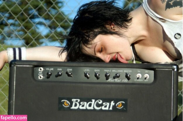 Brody Dalle leaked nude photo #0017 (Brody Dalle / nerdjuice79)