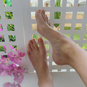 callyfeet33 nude #0005