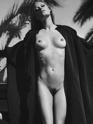 Camille Rowe nude #0003