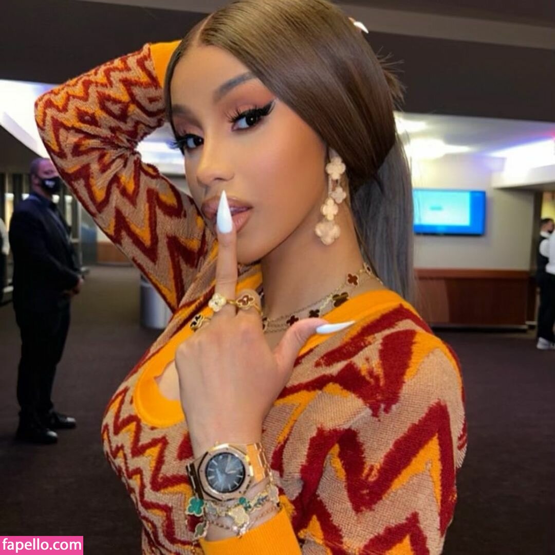 Cardi B leaked nude photo #0113 (Cardi B / iamcardib)