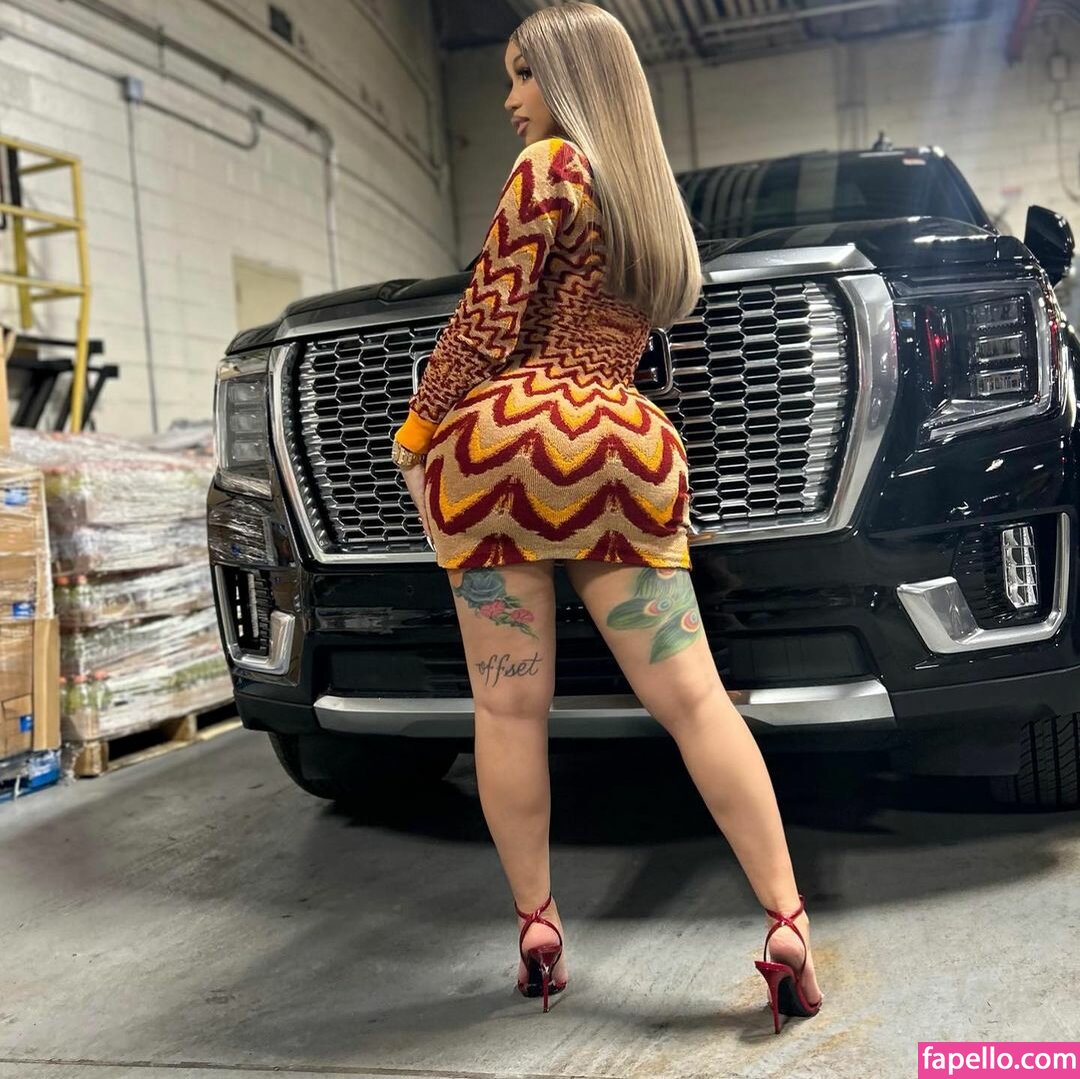 Cardi B leaked nude photo #0115 (Cardi B / iamcardib)