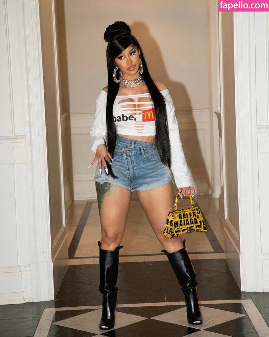 Cardi B leaked nude photo #0120 (Cardi B / iamcardib)