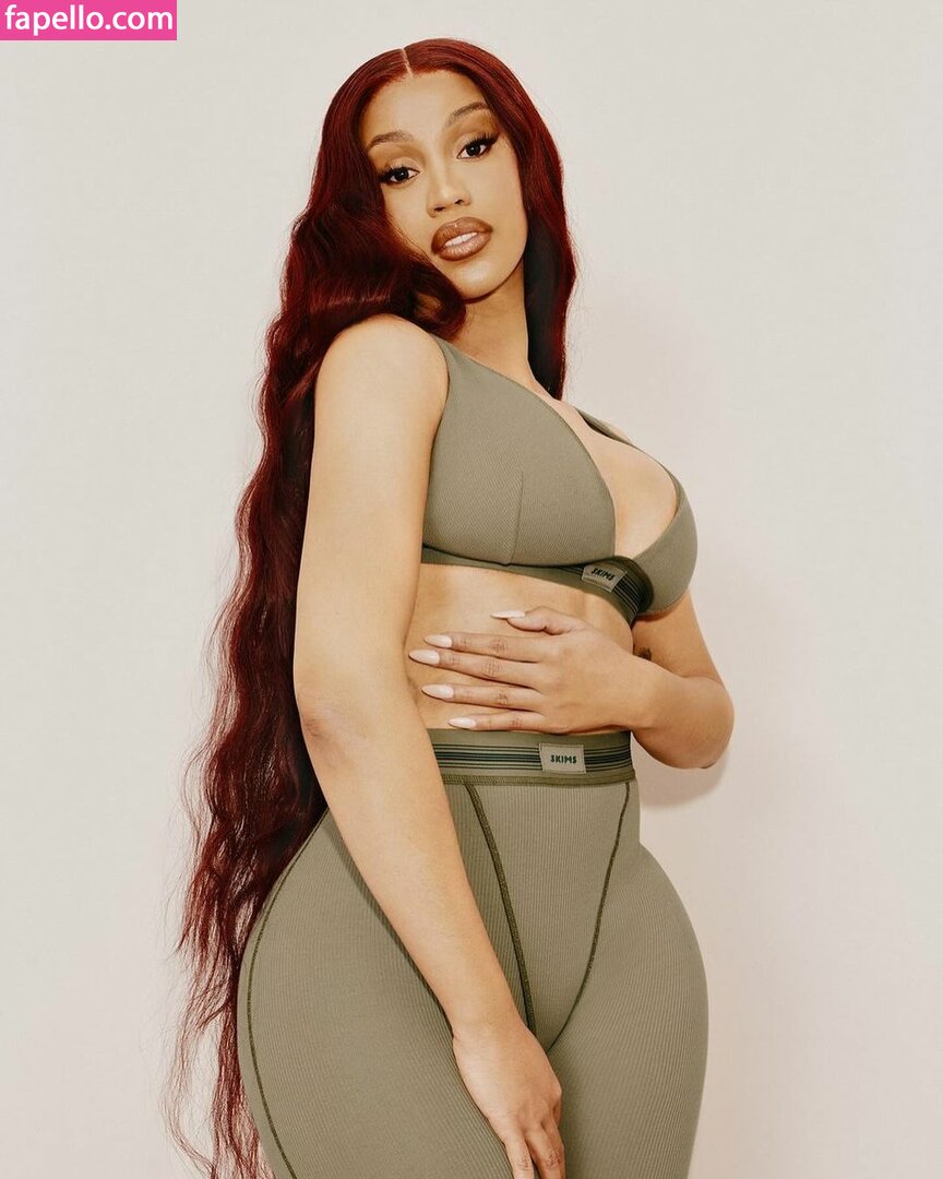 Cardi B leaked nude photo #0331 (Cardi B / iamcardib)