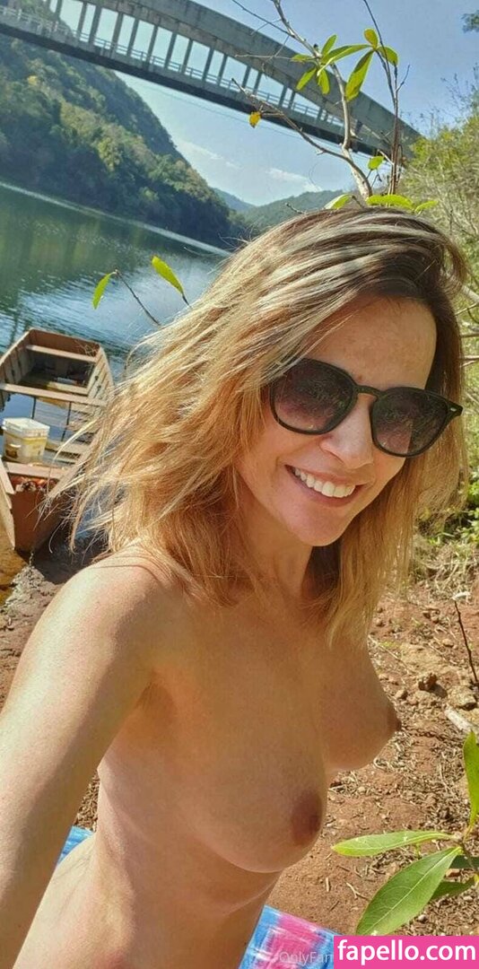 Carina Moreschi leaked nude photo #0003 (Carina Moreschi / camoreschi / carinamoreschi)