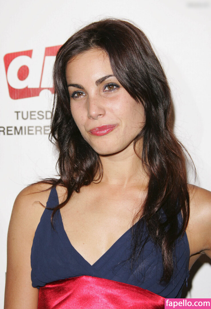 Carly Pope