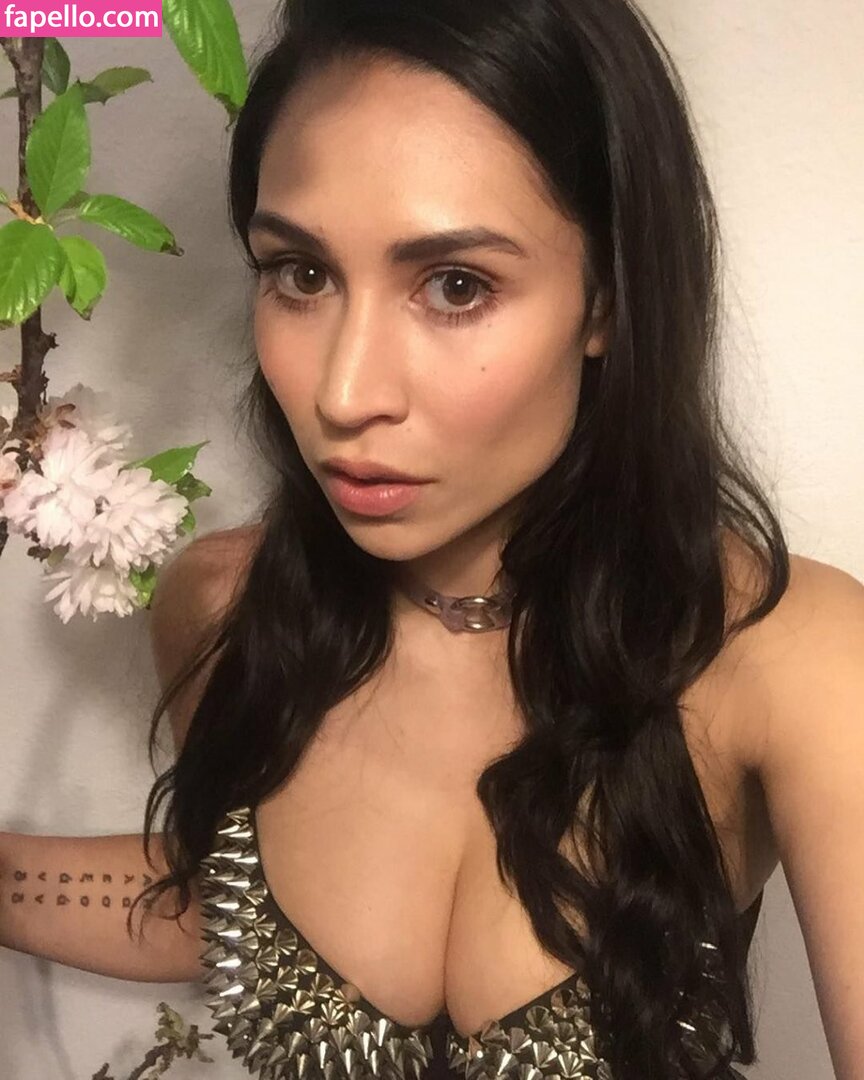 Cassie Steele leaked nude photo #0022 (Cassie Steele / cassandrasteele)