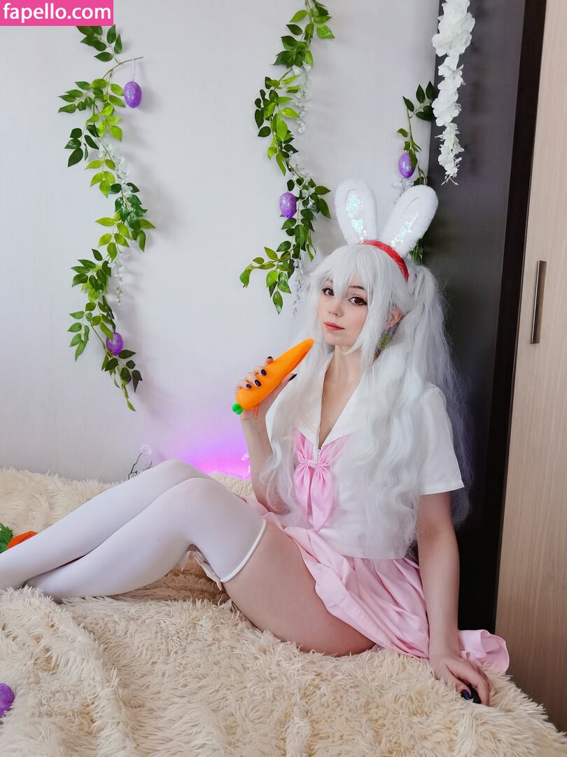 https://fapello.com/content/c/a/caticornplay/1000/caticornplay_0594.jpg