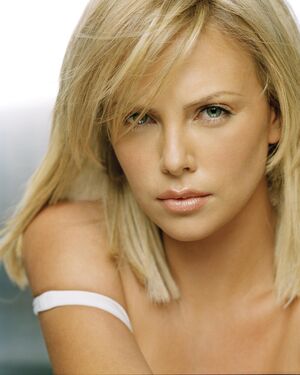 Charlize Theron nude #0344