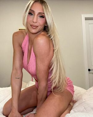 Charlotte Flair nude #0300