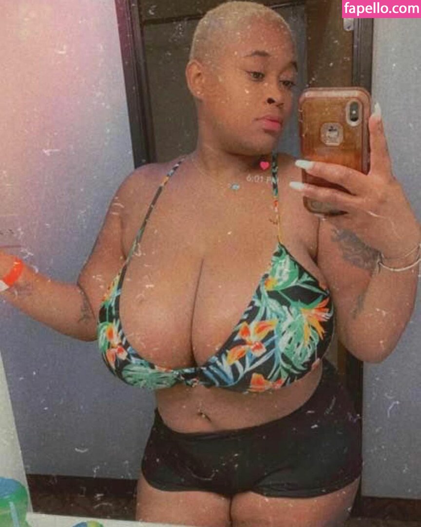 ChellMzDonald leaked nude photo #0005 (ChellMzDonald / chelld94 / chelle_booo)