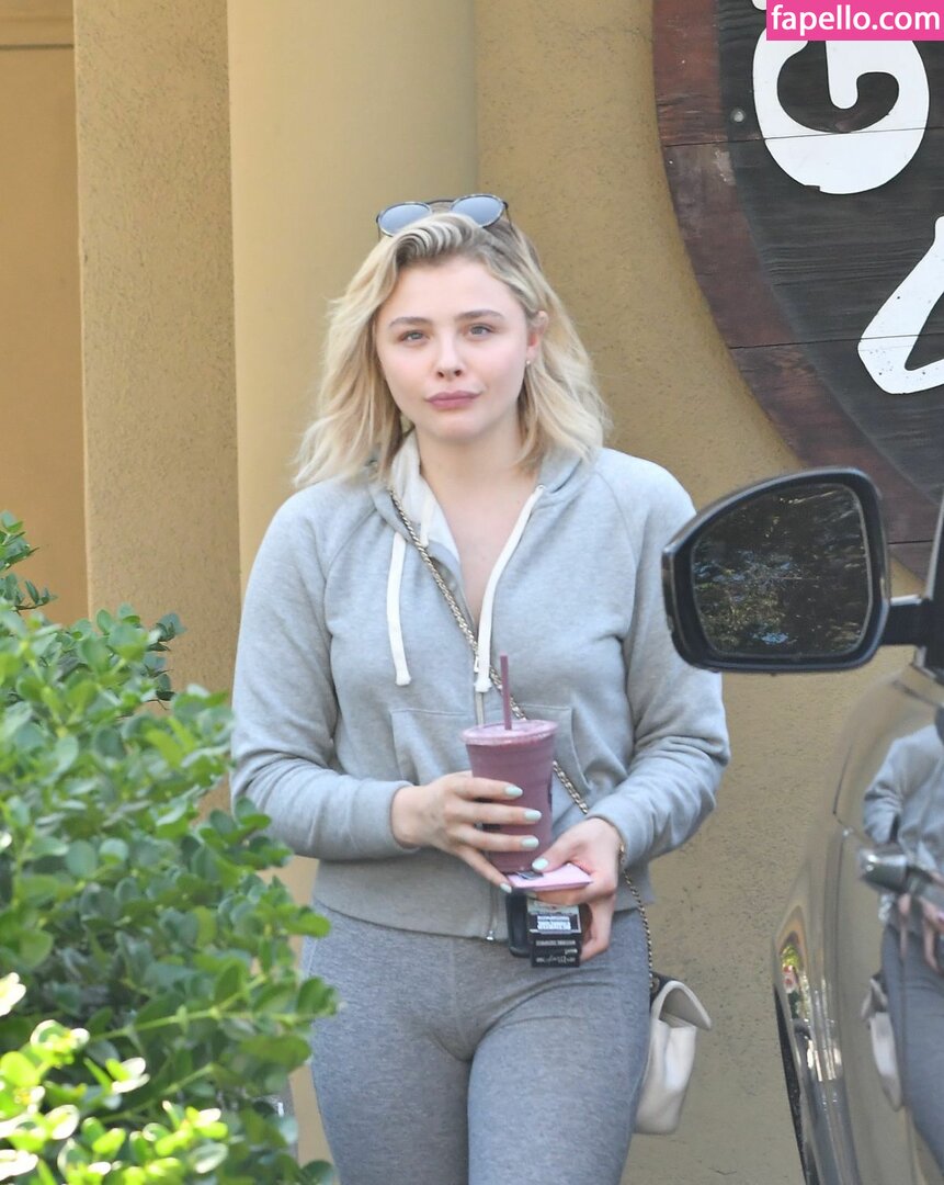 Chloë Grace Moretz / chloegmoretz / https: Nude Leaked Photo #653 - Fapello