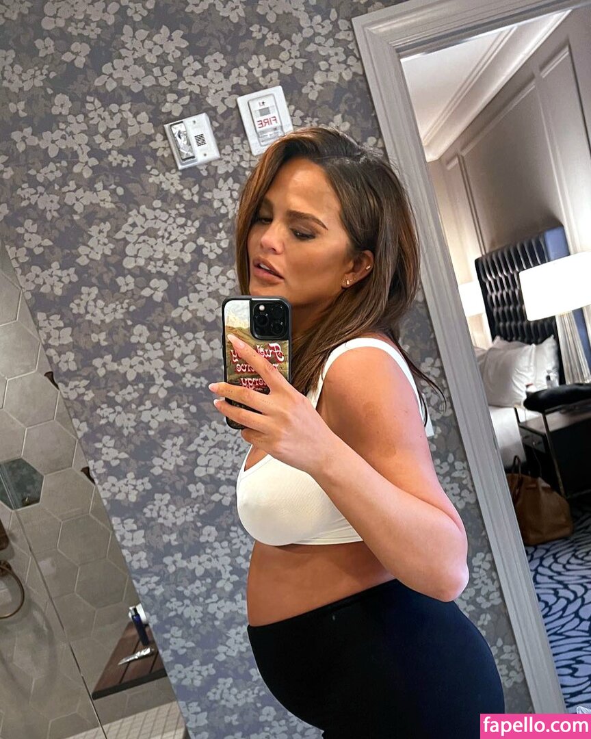 Chrissy Teigen leaked nude photo #0166 (Chrissy Teigen / chrissyteigen)