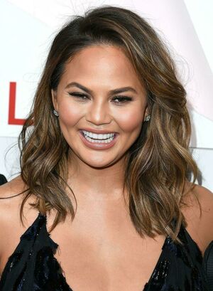 Chrissy Teigen nude #0206