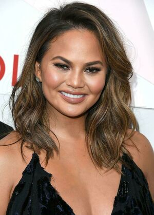 Chrissy Teigen nude #0210