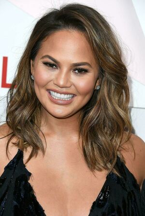 Chrissy Teigen nude #0218