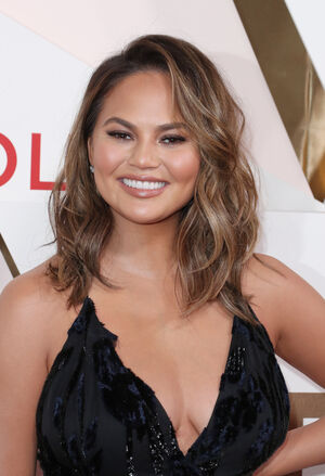 Chrissy Teigen nude #0230