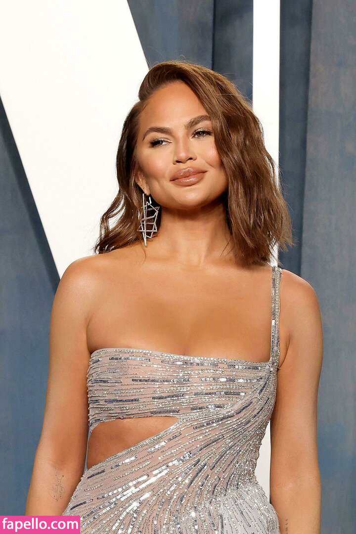 Chrissy Teigen leaked nude photo #0307 (Chrissy Teigen / chrissyteigen)