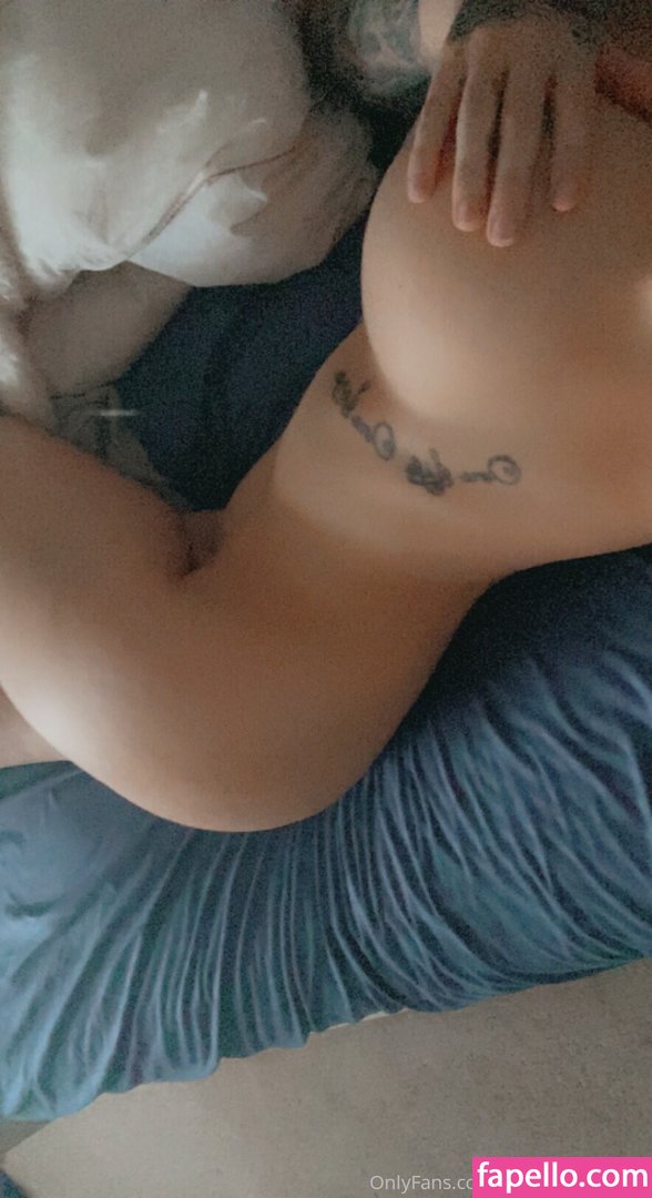 chroniclesofatiredassmom leaked nude photo #0108 (chroniclesofatiredassmom / tattooedoutlaw16)