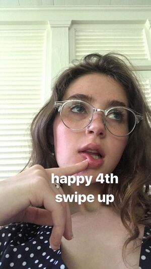 Clairo nude #0007