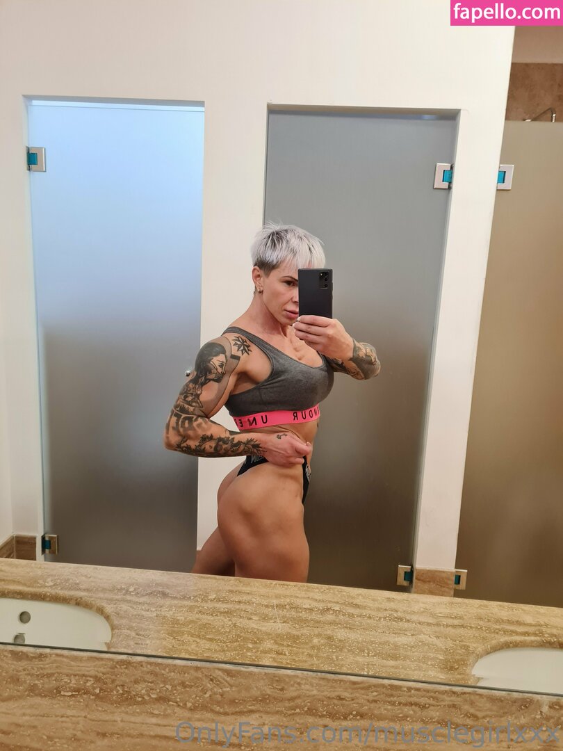 Chelseypleasant Crazyxbody Https Nude Leaked Onlyfans Photo Fapello