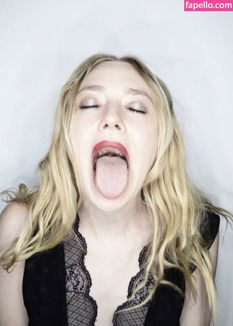 Dakota Fanning leaked nude photo #0051 (Dakota Fanning / dakotafanning)