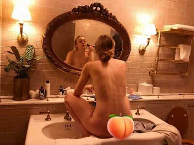 Dakota Fanning nude #0061