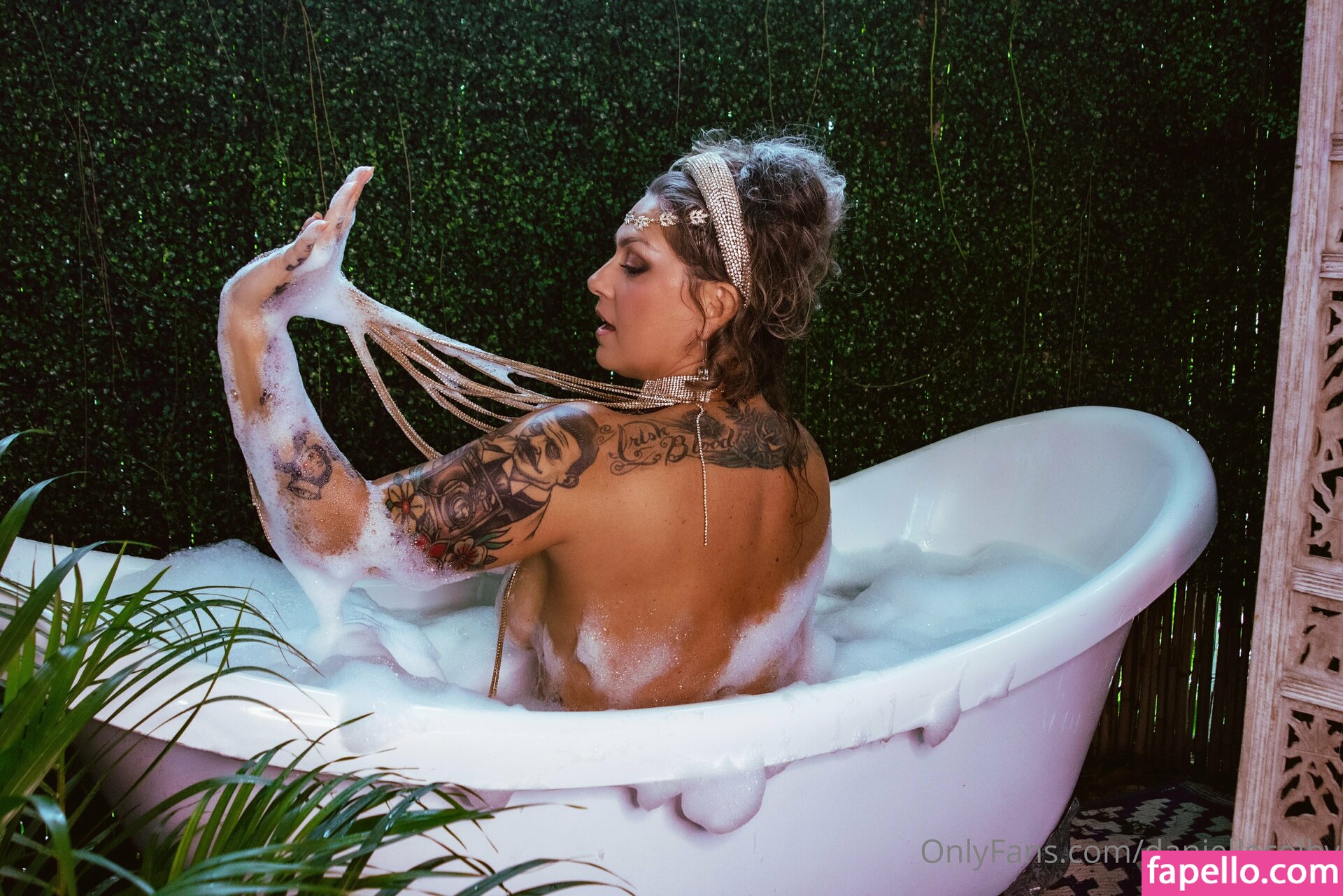 Danielle colby bathtub