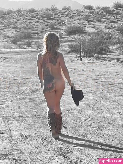 Danielle Harris Nude Pics