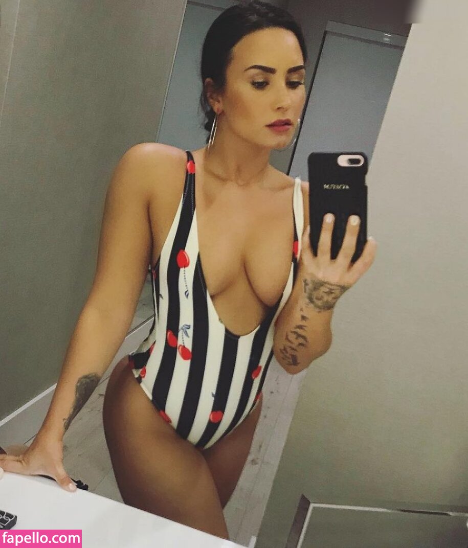 Demi Lovato / ddlovato Nude Leaked OnlyFans Photo #363 - Fapello