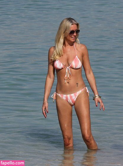 Denise Van Oulten leaked nude photo #0010 (Denise Van Oulten / vanouten_denise)