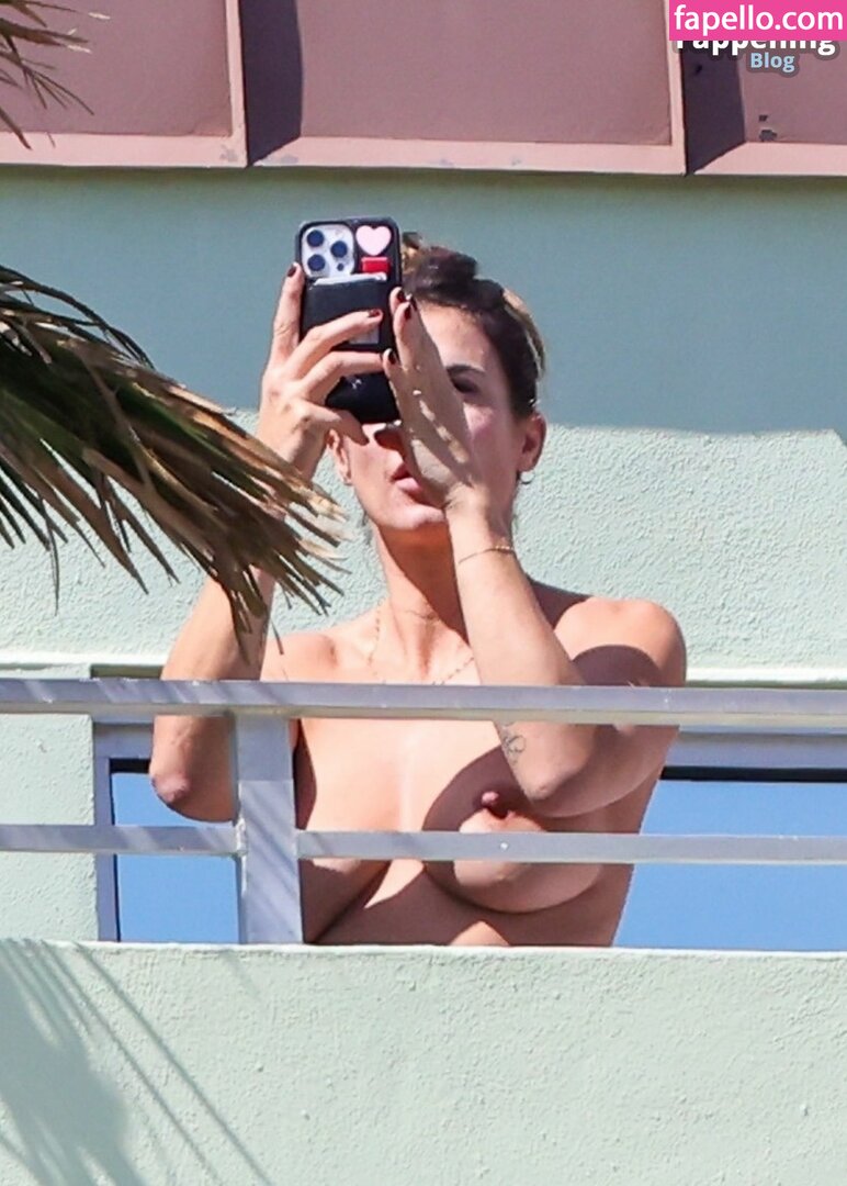 Elisabetta Canalis leaked nude photo #0544 (Elisabetta Canalis / littlecrumb_)