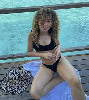 Ella Eyre nude #0020