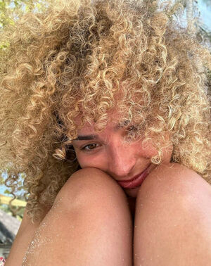 Ella Eyre nude #0056