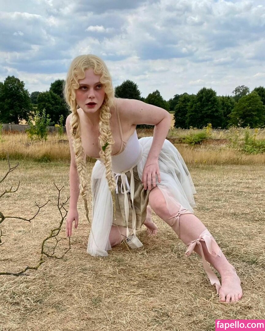 Elle Fanning / ellefanning Nude Leaked Photo #1451 - Fapello