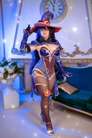 Elune Cosplay nude #0955