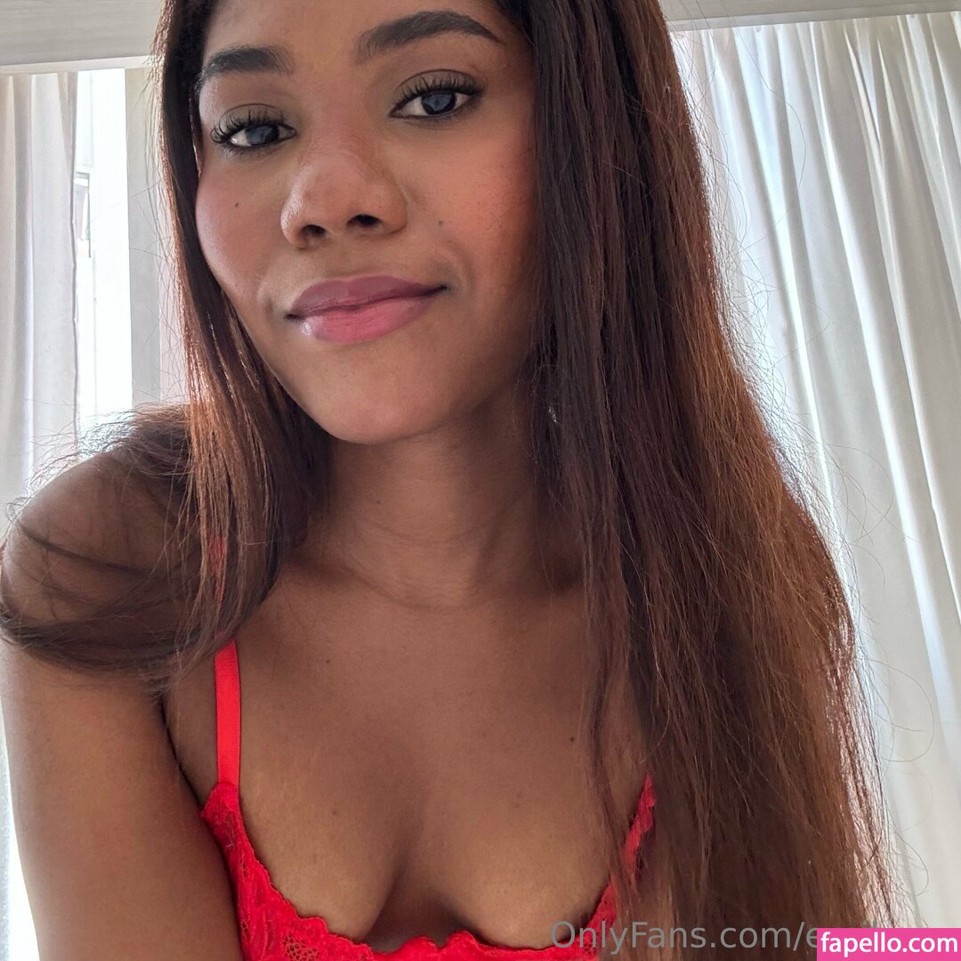 emibonnie  emibony Nude Leaked OnlyFans Photo #6 - Fapello